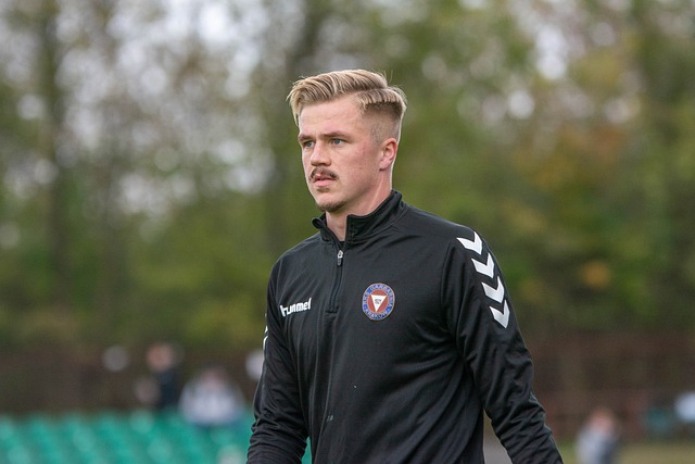 也激励业余 也激励业余